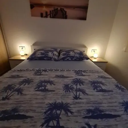Apartman Marko - 100M To The Beach *