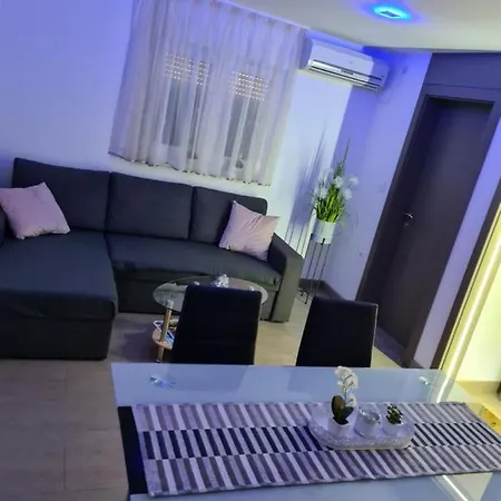 Apartman Marko - 100M To The Beach * Vir