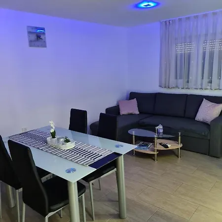 Apartman Marko - 100M To The Beach * Vir