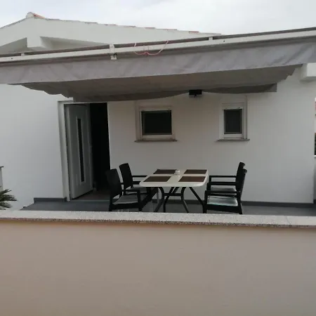 Apartment Apartman Marko - 100M To The Beach